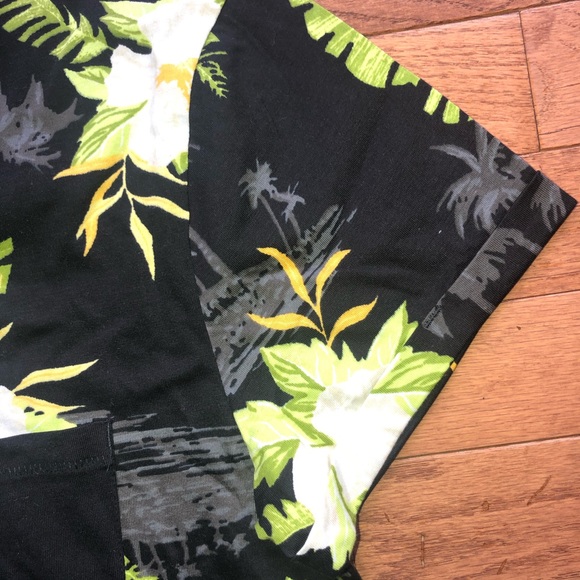 Divided graphic t-shirt [Brand New] - Picture 4 of 4